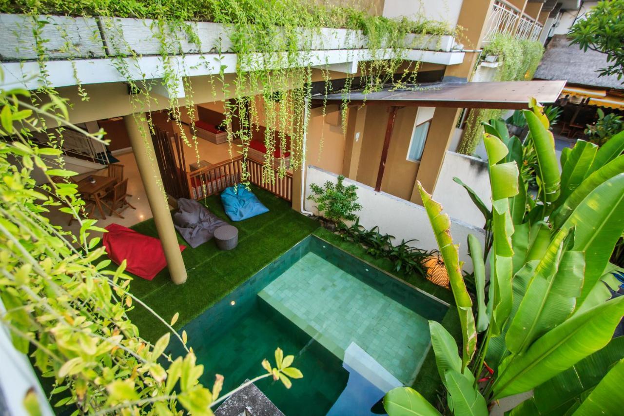Kuta Suci Guesthouse מראה חיצוני תמונה