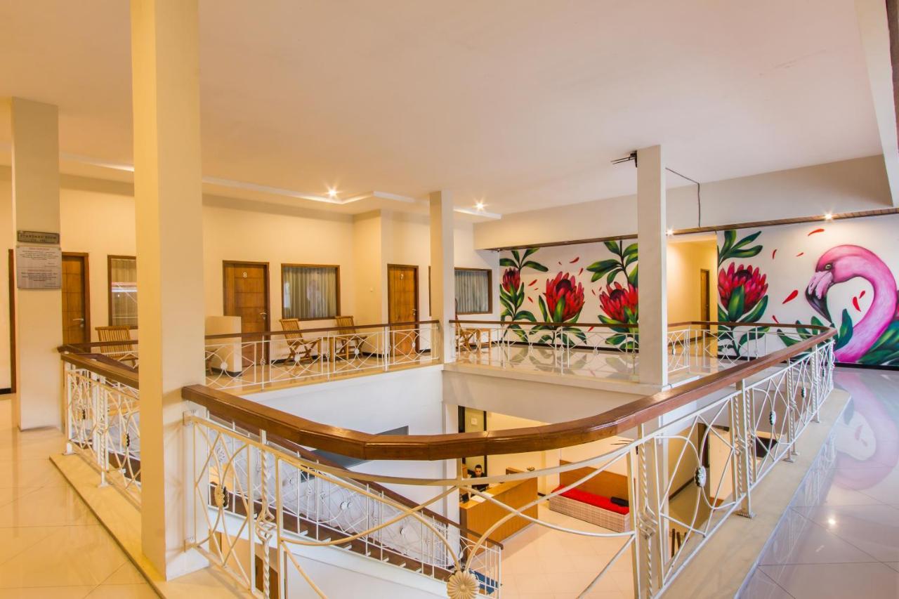 Kuta Suci Guesthouse מראה חיצוני תמונה