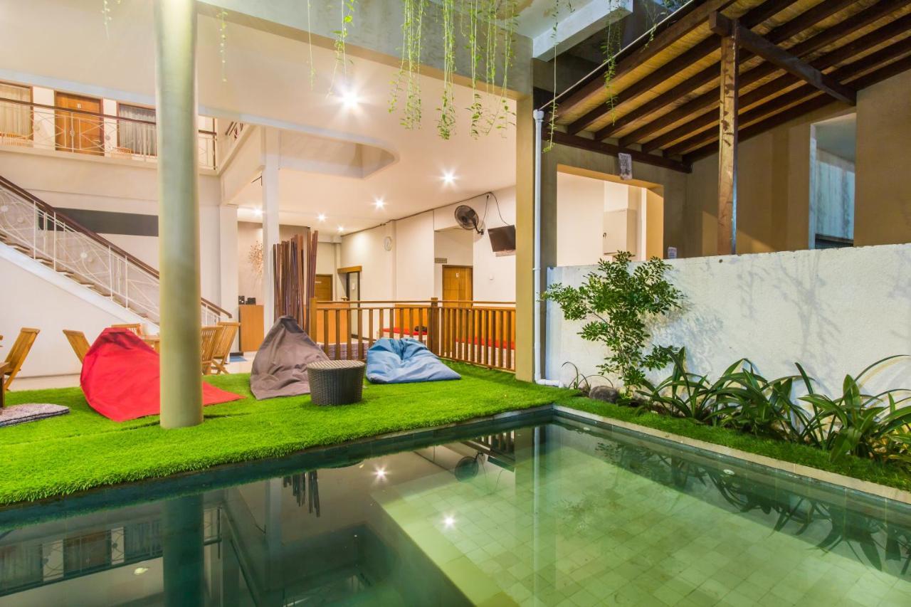Kuta Suci Guesthouse מראה חיצוני תמונה