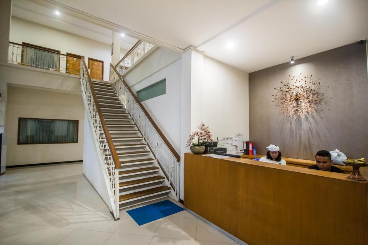 Kuta Suci Guesthouse מראה חיצוני תמונה